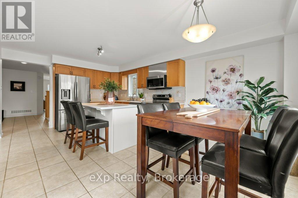 36 Ray Crescent, Guelph, Ontario  N1L 0B6 - Photo 17 - X12124267