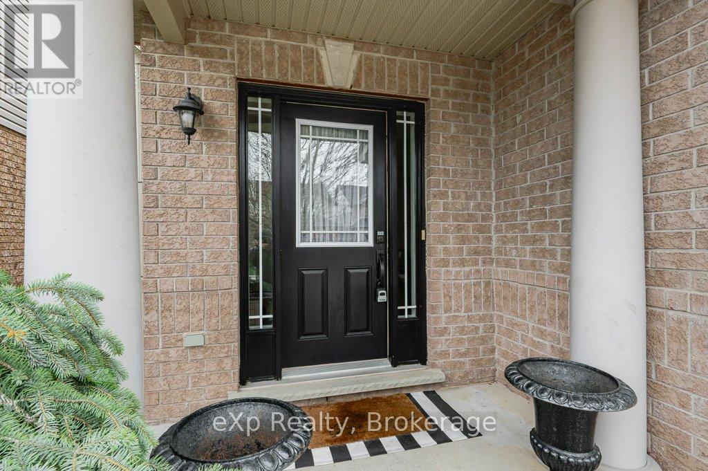 Property at 36 RAY CRESCENT image 5