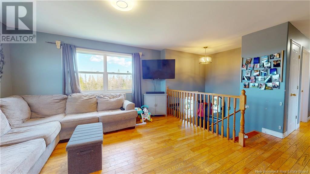 Property at 83 Goldsworthy Road image 5