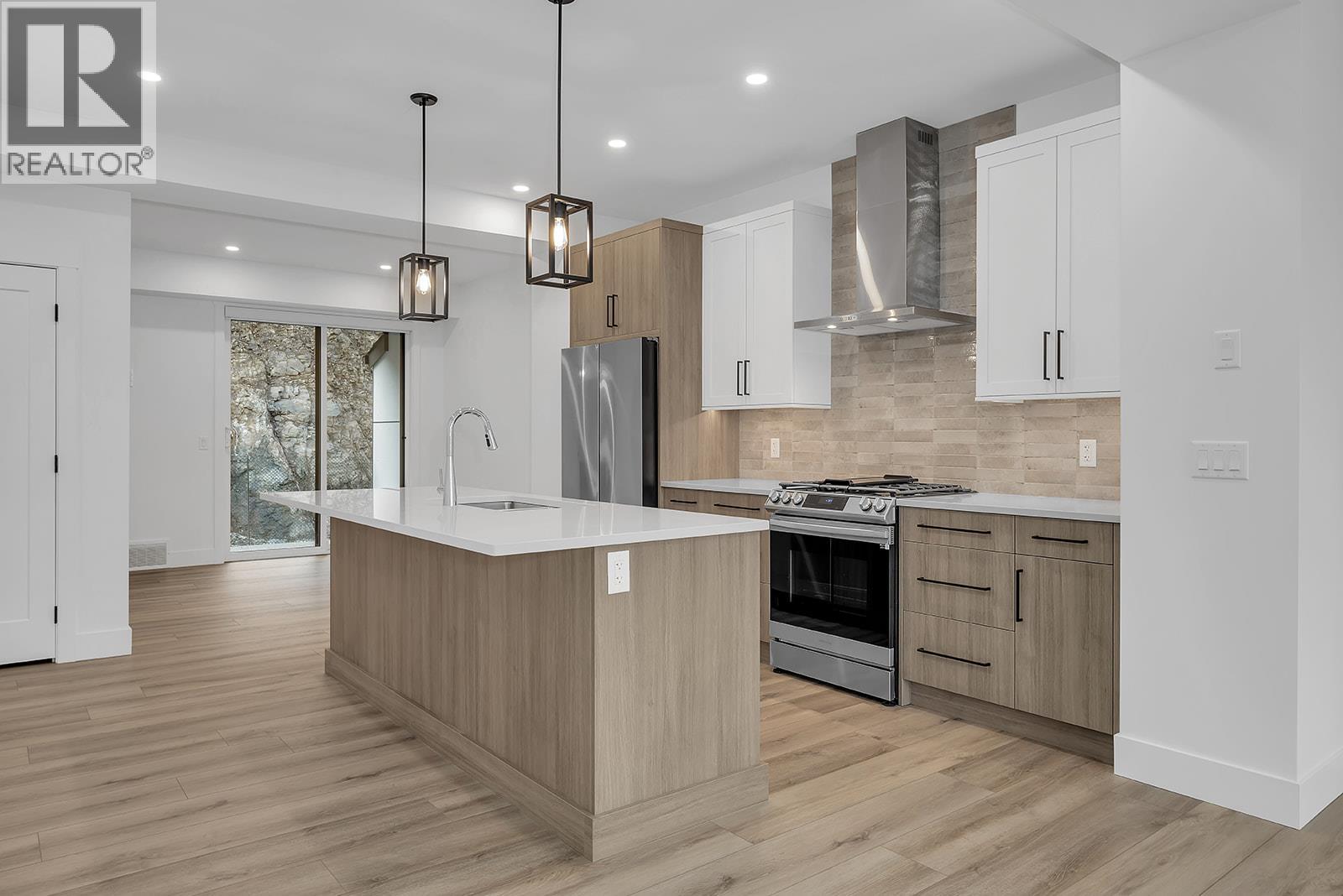 2835 Canyon Crest Drive Unit# 12, west kelowna, British Columbia