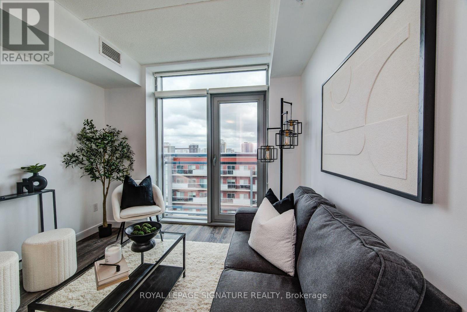 718 - 250 Albert Street, Waterloo, Ontario  N2L 3W5 - Photo 2 - X12124181