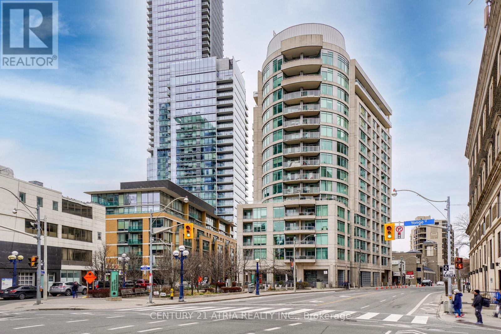 1209 - 8 SCOLLARD STREET, toronto (annex), Ontario