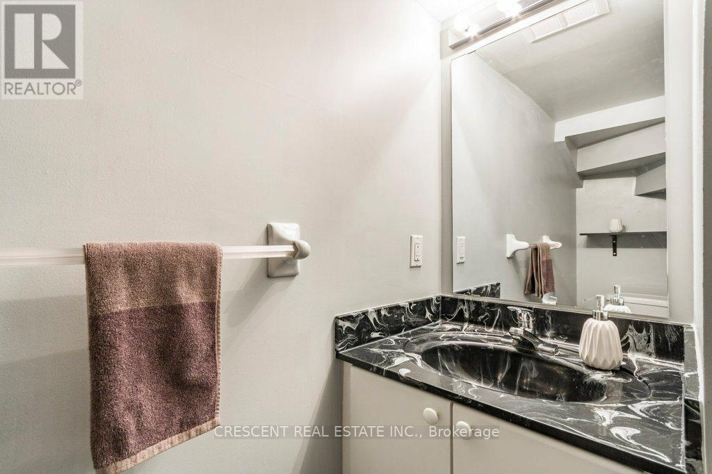 516 - 27 Canniff Street, Toronto, Ontario  M6K 3M5 - Photo 15 - C12124314