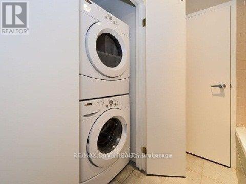 102 - 75 Dalhousie Street, Toronto, Ontario  M5B 2R9 - Photo 9 - C12124349