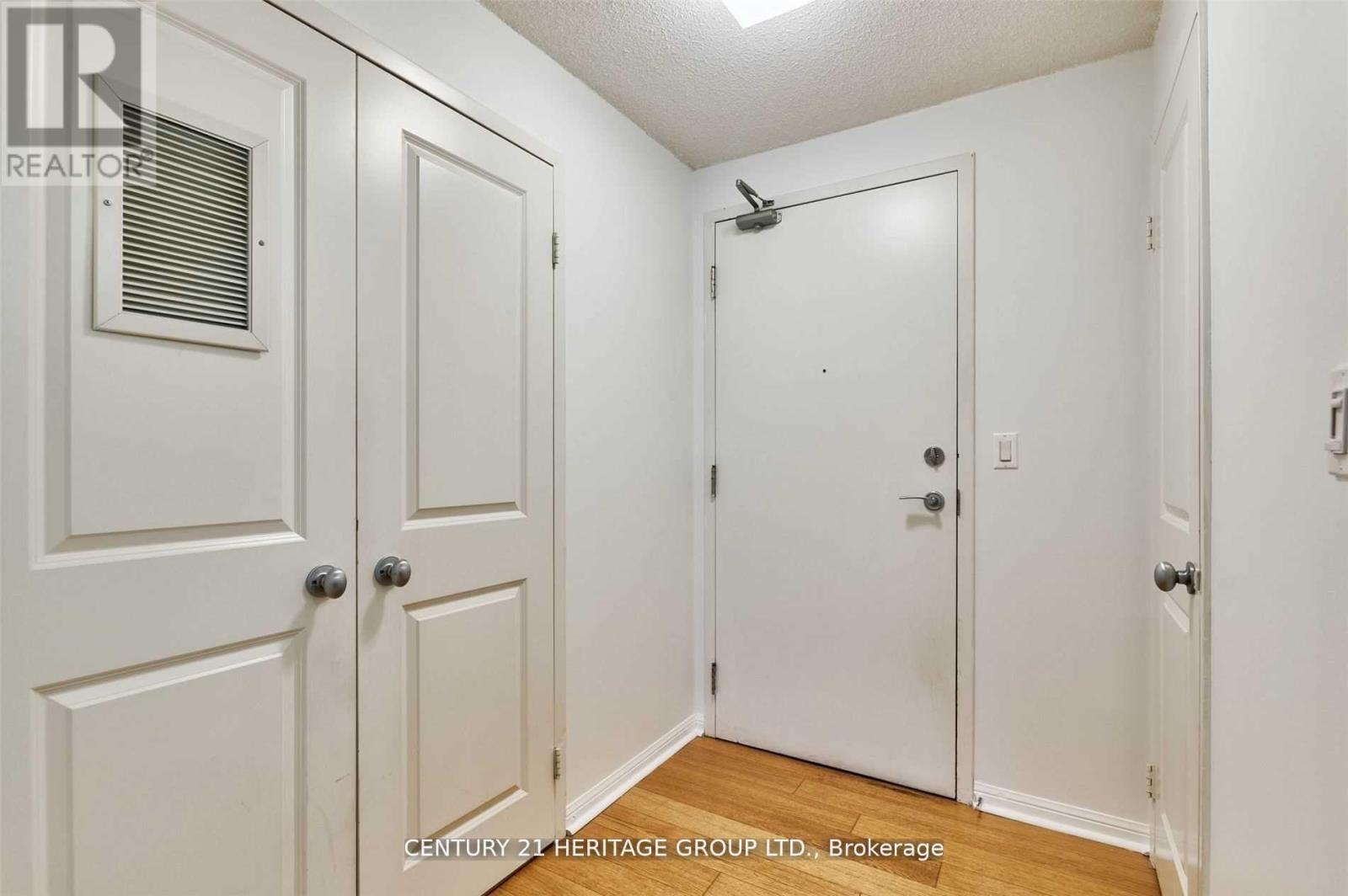 203 - 11 St. Joseph Street, Toronto, Ontario  M4Y 3G4 - Photo 21 - C12124366