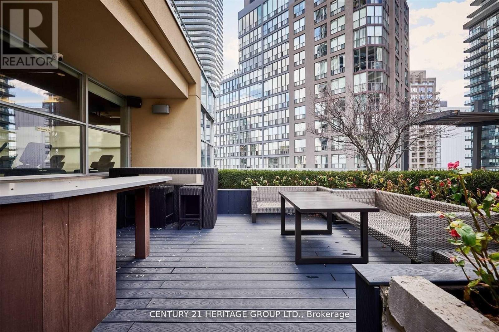 203 - 11 St. Joseph Street, Toronto, Ontario  M4Y 3G4 - Photo 6 - C12124366