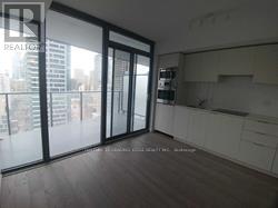 2110 - 11 Wellesley Street W, Toronto, Ontario  M4Y 1E8 - Photo 9 - C12124416