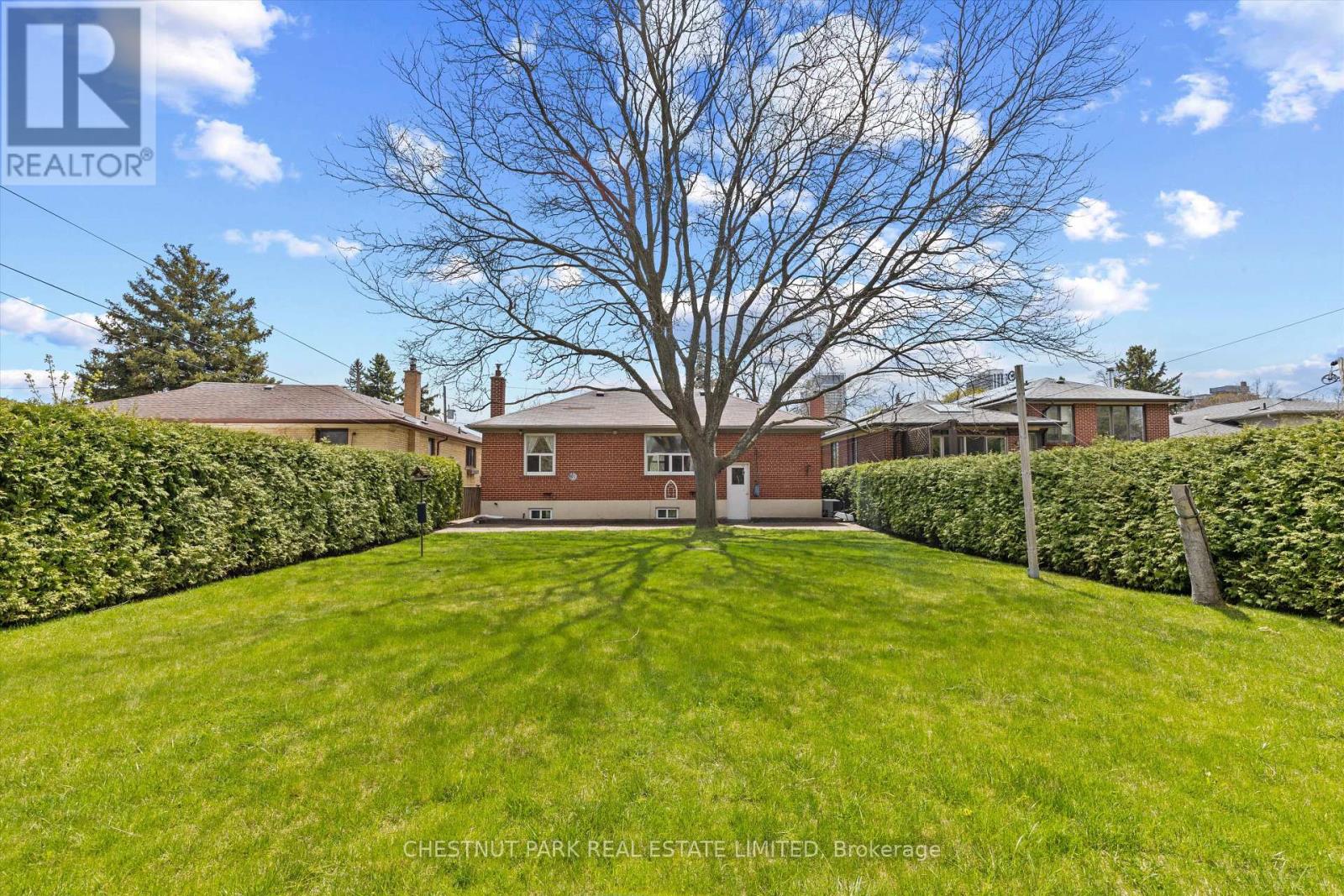 16 Everingham Court, Toronto, Ontario  M2M 2J5 - Photo 30 - C12124488