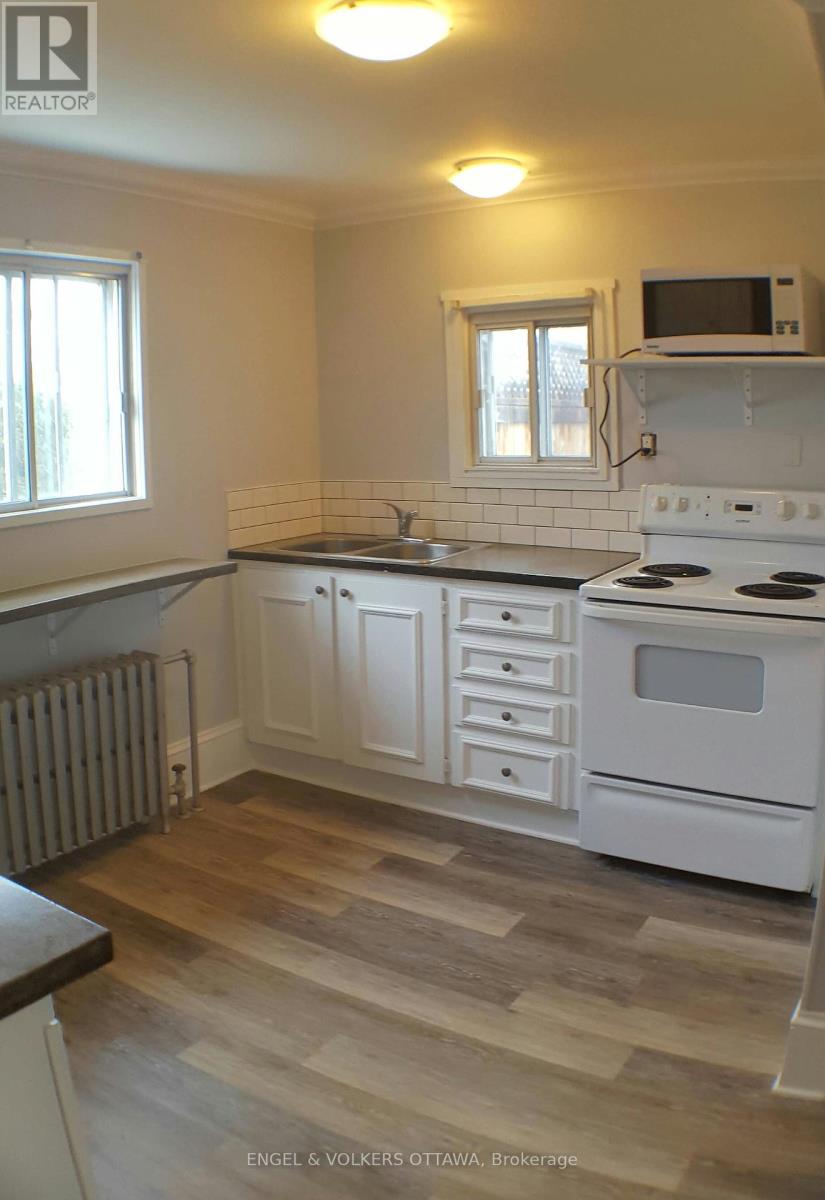 989 Bakervale Drive, Ottawa, Ontario  K1Z 6N7 - Photo 24 - X12110618