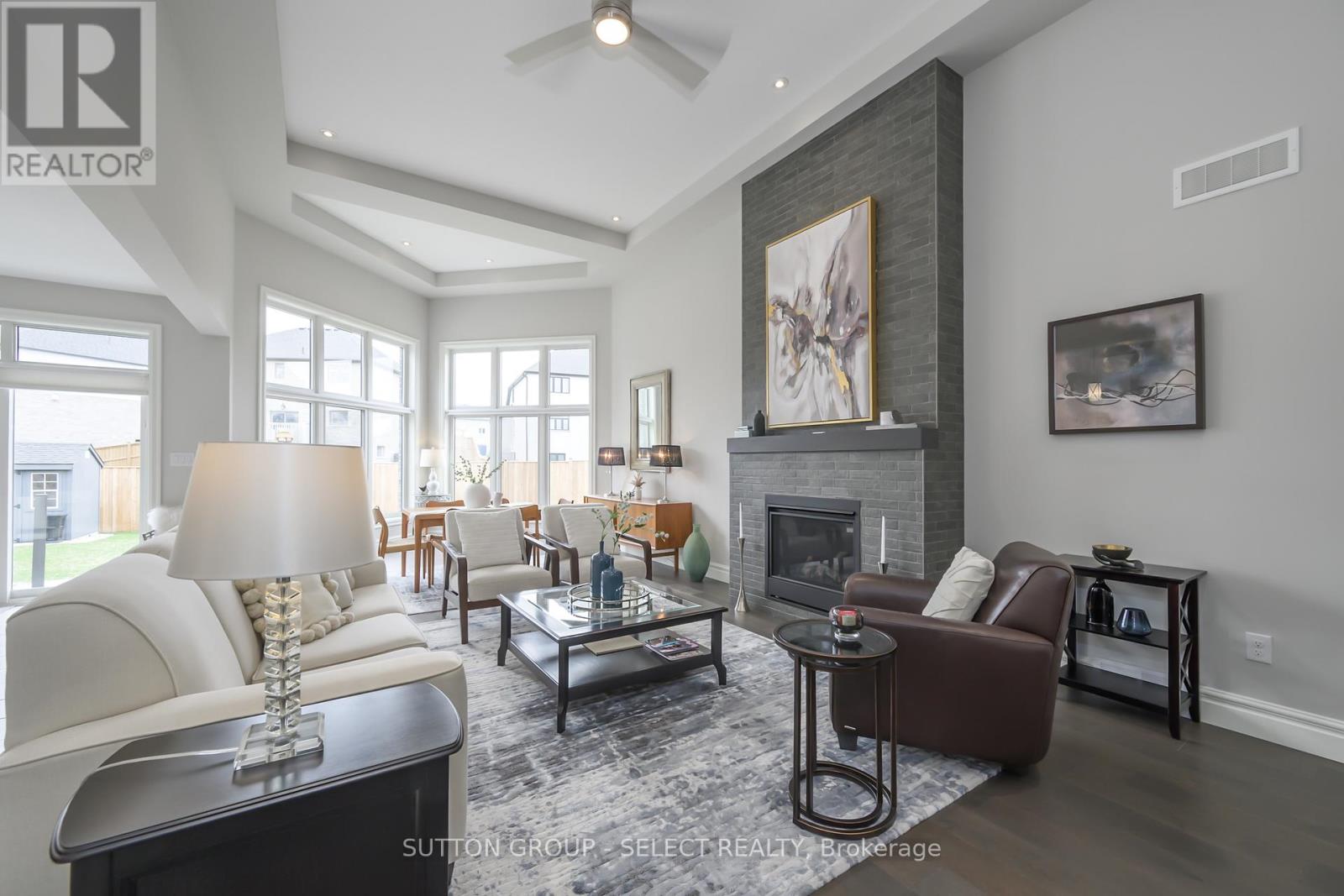 39 Violet Court, Middlesex Centre (Ilderton), Ontario  N0M 2A0 - Photo 10 - X12124537