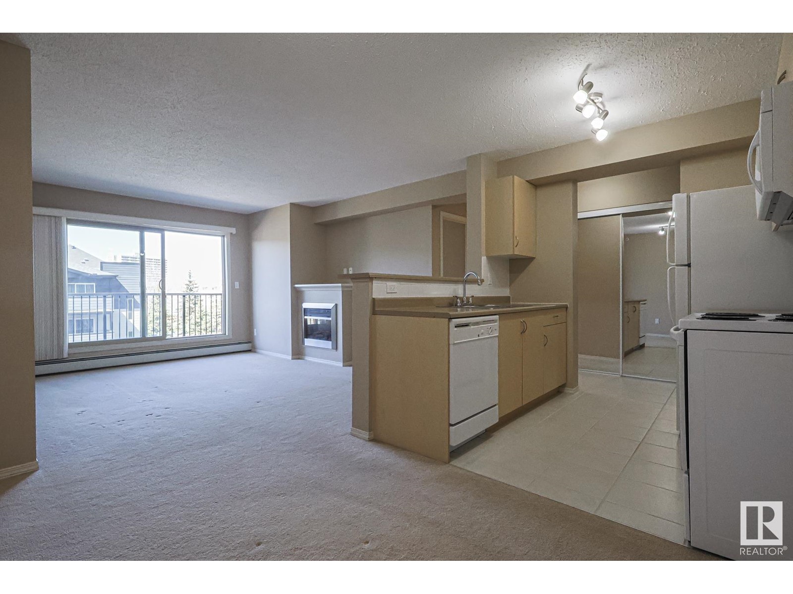 Property at #404 17003 67 AV NW image 1