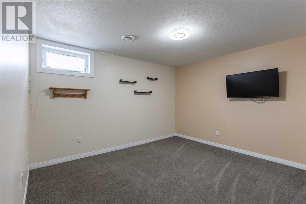 180 N 250 W, Raymond, Alberta  T0K 2S0 - Photo 30 - A2214854