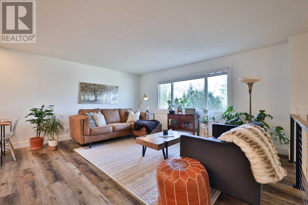 70 Honeysuckle Road N, Lethbridge, Alberta  T1H 4J9 - Photo 12 - A2215746