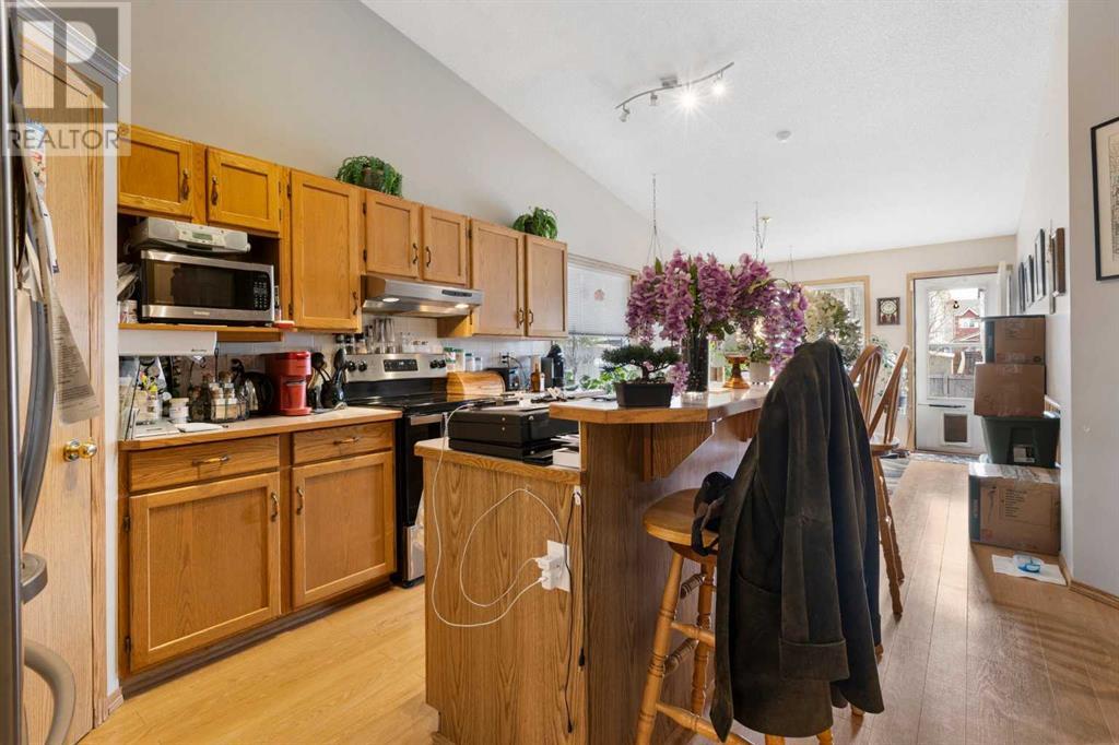 107 Somercrest Gardens Sw, Calgary, Alberta  T2Y 3K6 - Photo 8 - A2212319