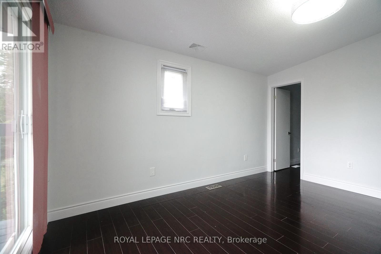 24 Riverview Boulevard, St. Catharines, Ontario  L2T 3L8 - Photo 11 - X12124502