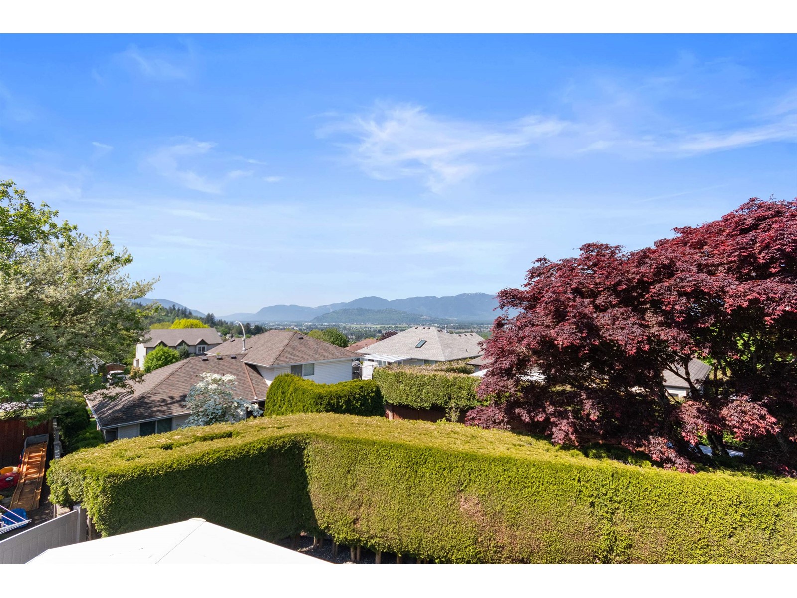 Property at 46683 GROVE AVENUE image 4