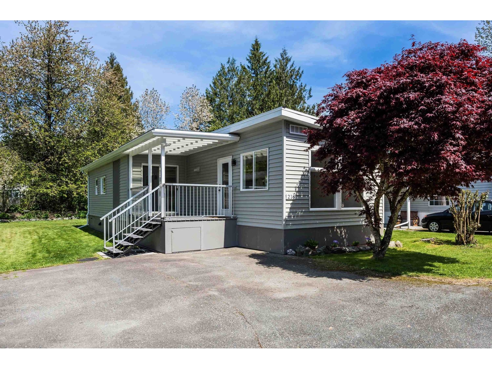 Property at 218 45835 SLEEPY HOLLOW ROAD image 2