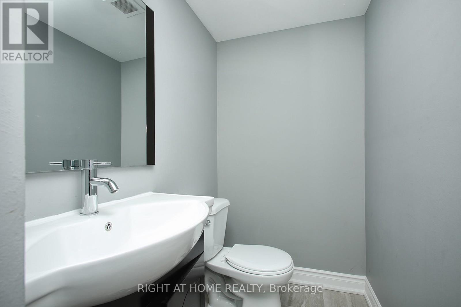 304 - 1615 Bloor Street, Mississauga, Ontario  L4X 1S2 - Photo 12 - W12124310