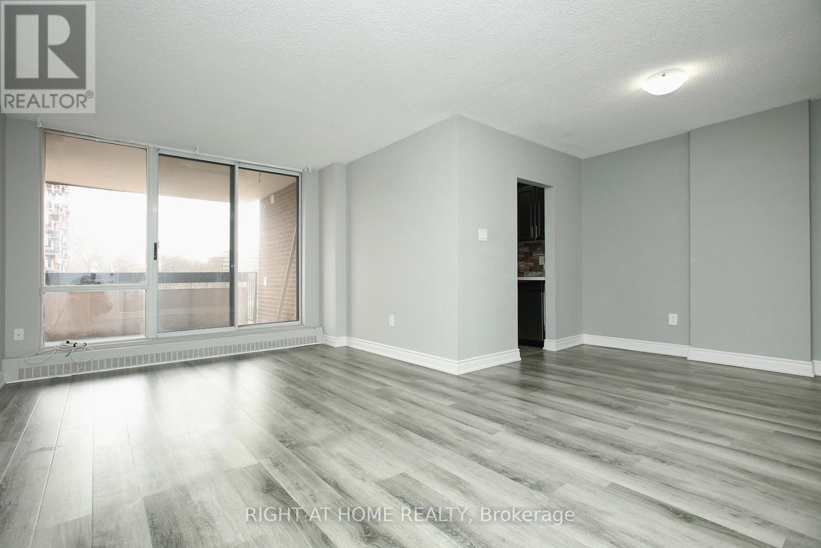 304 - 1615 Bloor Street, Mississauga, Ontario  L4X 1S2 - Photo 7 - W12124310