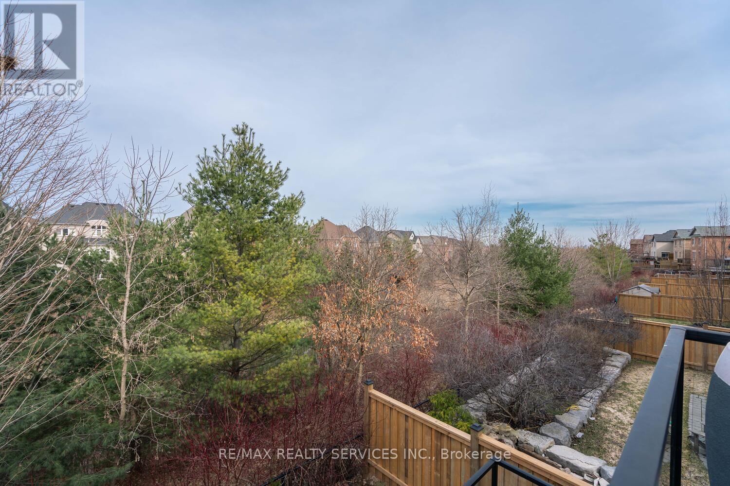 9 Interlacken Drive, Brampton, Ontario  L6X 0Y1 - Photo 47 - W12124337