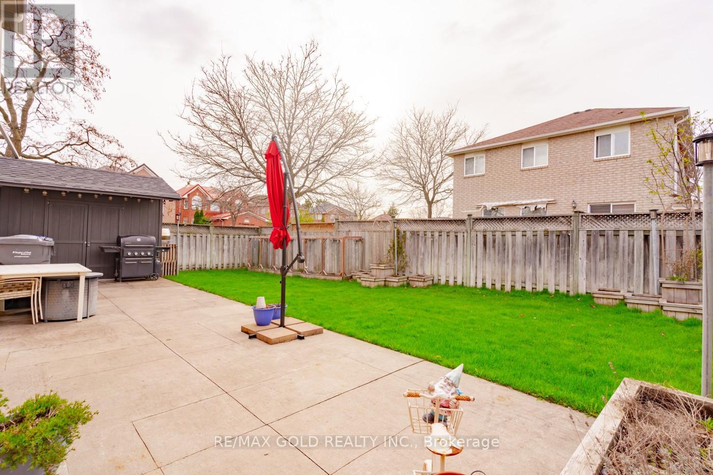 51 Pebblestone Circle, Brampton, Ontario  L6X 4N2 - Photo 40 - W12124364