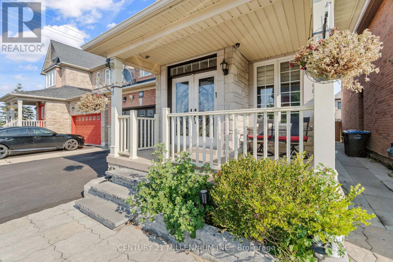 28 Powell Drive, Brampton (Sandringham-Wellington), Ontario  L6R 0L1 - Photo 4 - W12124389