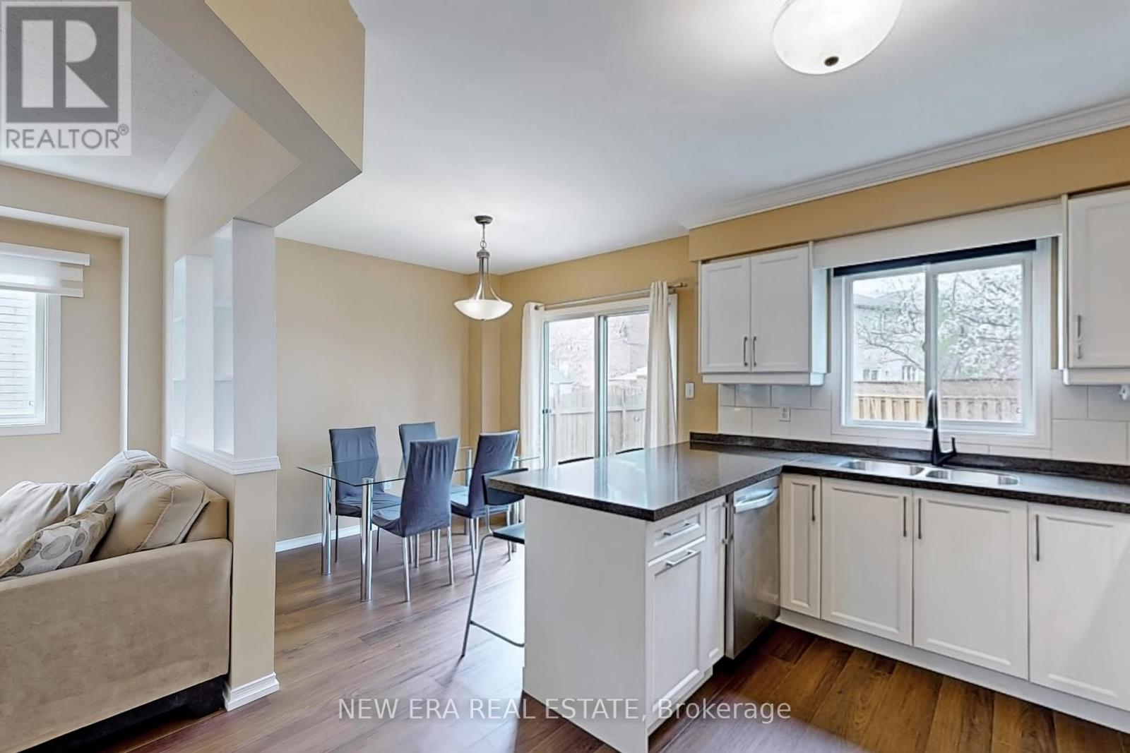 1383 Brookstar Drive, Oakville, Ontario  L6M 3W2 - Photo 11 - W12124413