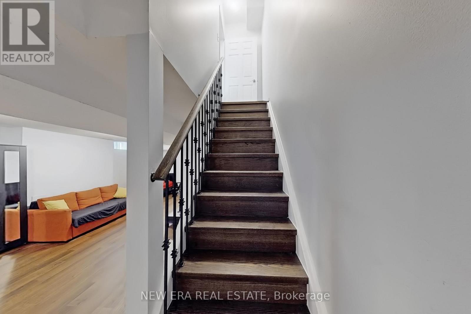 1383 Brookstar Drive, Oakville, Ontario  L6M 3W2 - Photo 31 - W12124413