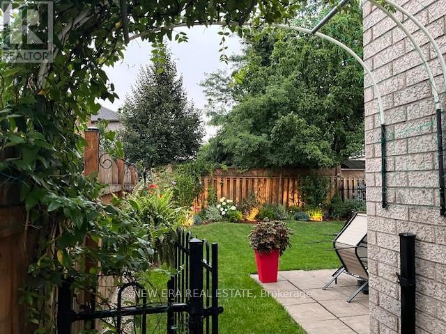 1383 Brookstar Drive, Oakville, Ontario  L6M 3W2 - Photo 39 - W12124413