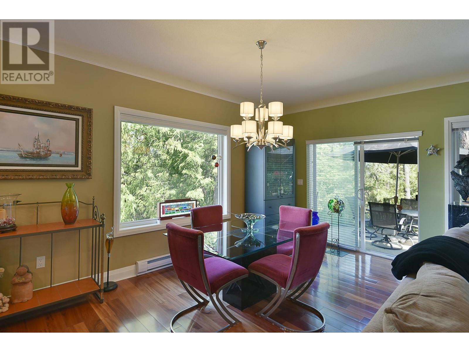 6152 S Gale Avenue, Sechelt, British Columbia  V7Z 0L5 - Photo 4 - R2997921