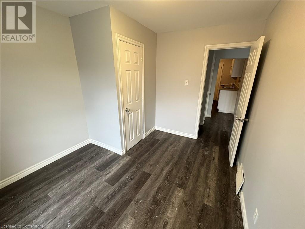 18 Barnesdale Avenue N Unit# 2, Hamilton, Ontario  L8L 6R6 - Photo 3 - 40724801