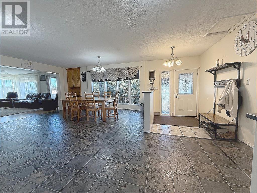 10313 101 Street, La Crete, Alberta  T0H 2H0 - Photo 10 - A2217176