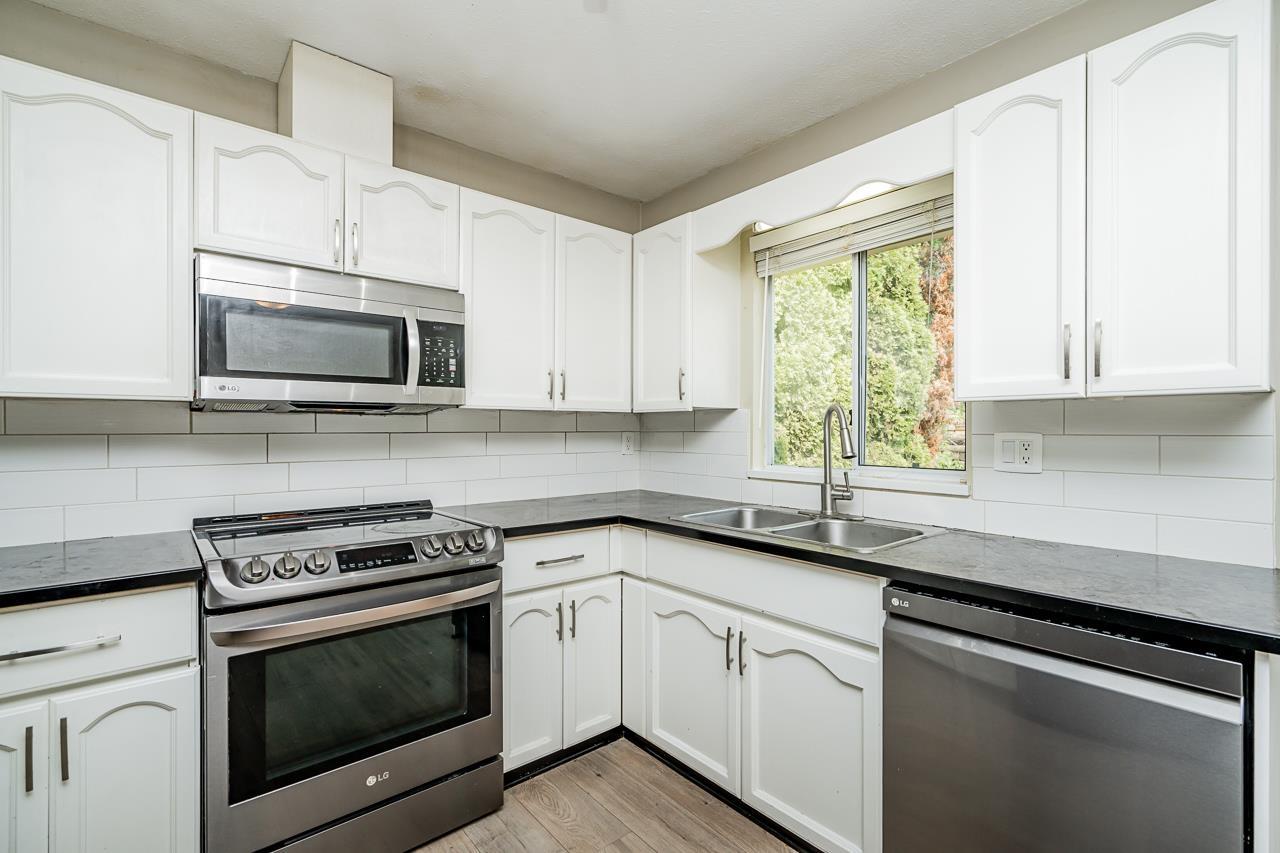 34655 Baldwin Road, Abbotsford, British Columbia  V2S 7H9 - Photo 11 - R2997516