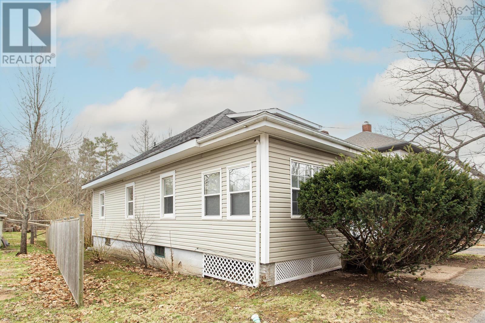 Property at 678 West Main Street image 5