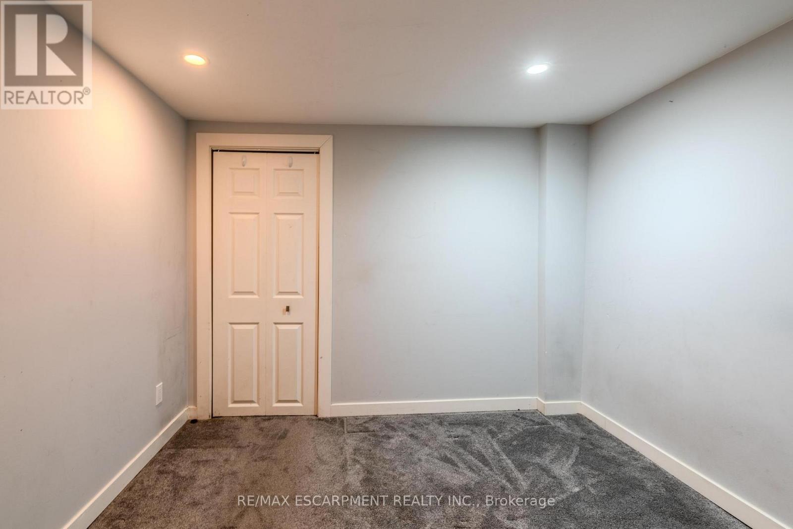 33 Brucedale Avenue E, Hamilton, Ontario  L9A 1N1 - Photo 19 - X12124305