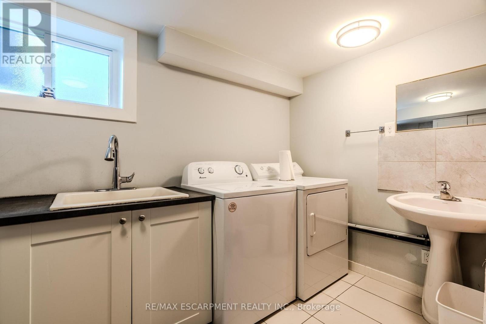 33 Brucedale Avenue E, Hamilton, Ontario  L9A 1N1 - Photo 21 - X12124305