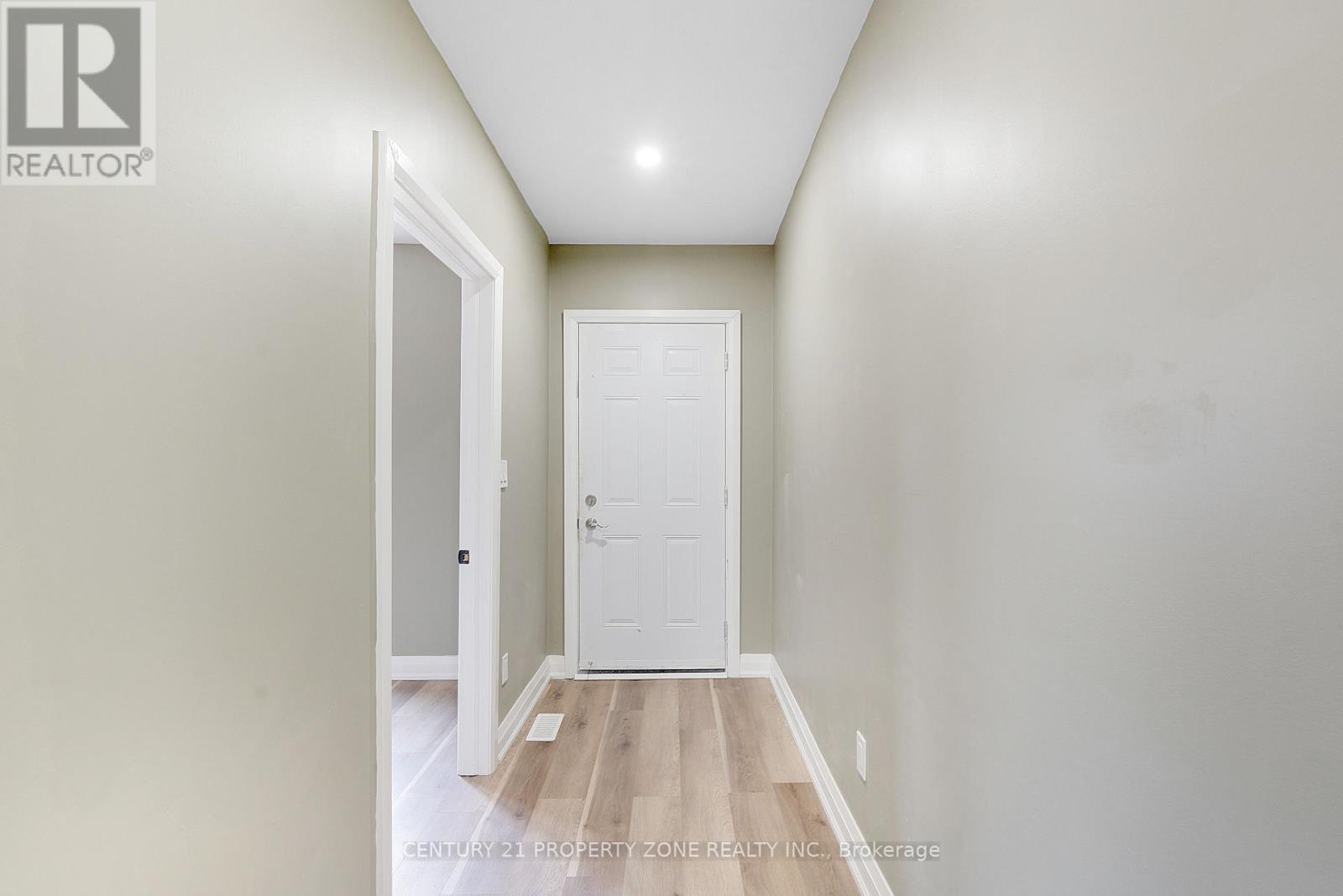 334 Gage Avenue N, Hamilton, Ontario  L8L 7A7 - Photo 11 - X12124322