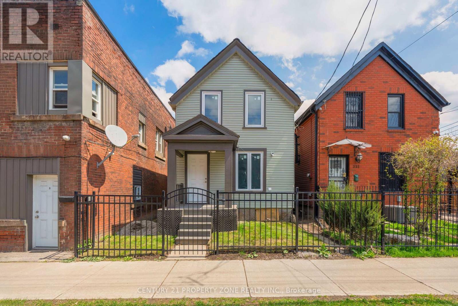 334 Gage Avenue N, Hamilton, Ontario  L8L 7A7 - Photo 2 - X12124322