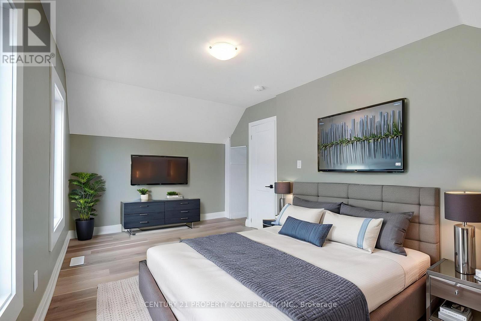 334 Gage Avenue N, Hamilton, Ontario  L8L 7A7 - Photo 24 - X12124322