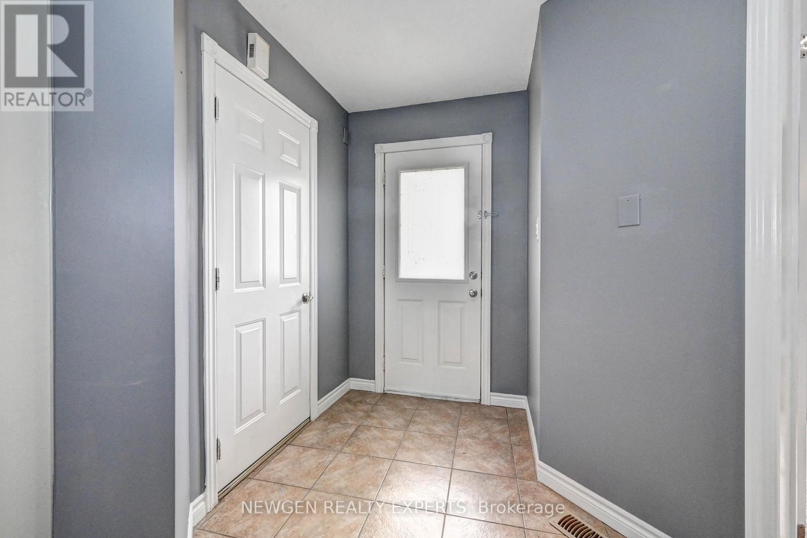 Property at 573 BURNETT AVENUE image 5