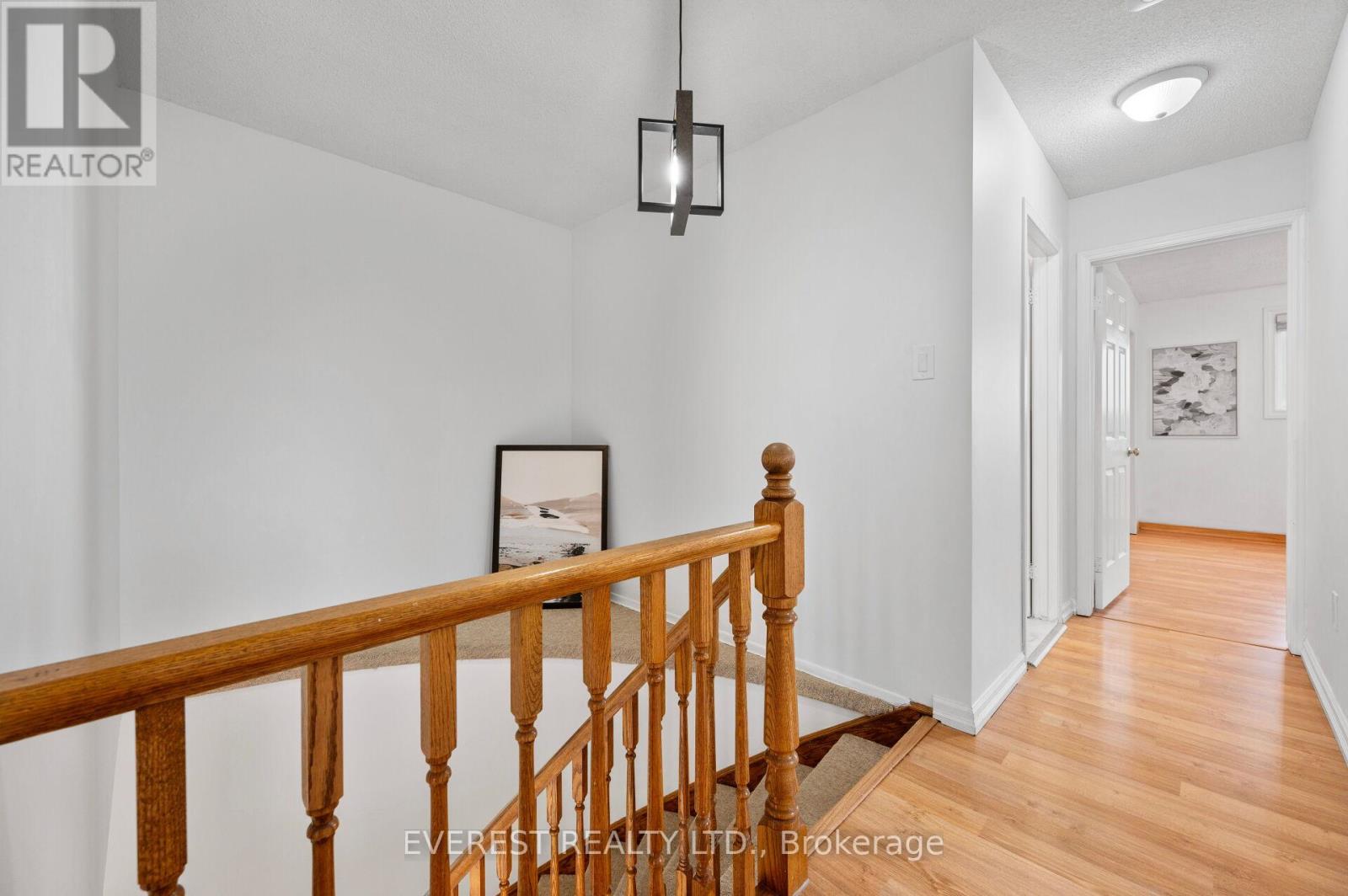 41 Juniper Drive, Hamilton, Ontario  L8E 4C7 - Photo 13 - X12124467