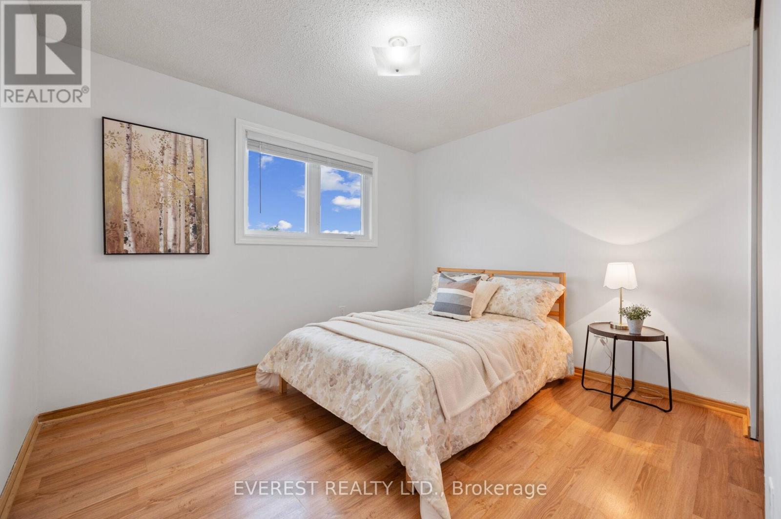 41 Juniper Drive, Hamilton, Ontario  L8E 4C7 - Photo 14 - X12124467