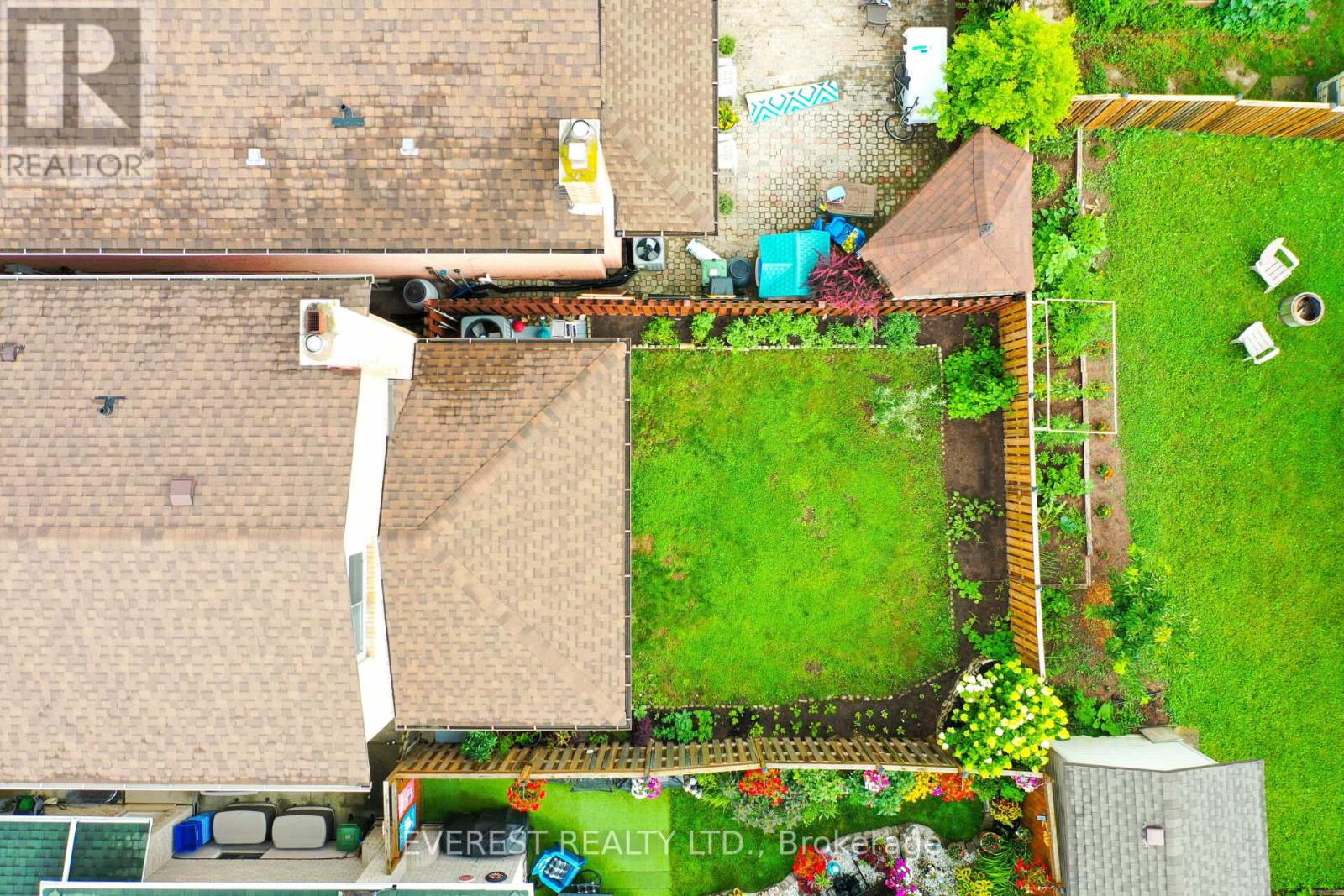 41 Juniper Drive, Hamilton, Ontario  L8E 4C7 - Photo 44 - X12124467