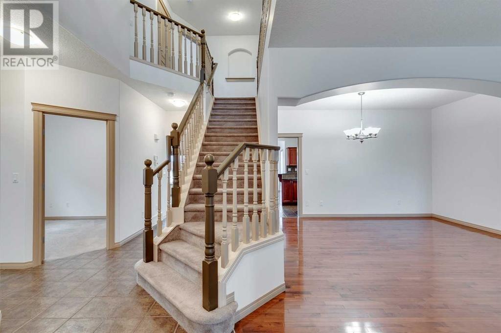 Property at 54 Royal Birch Landing NW image 4