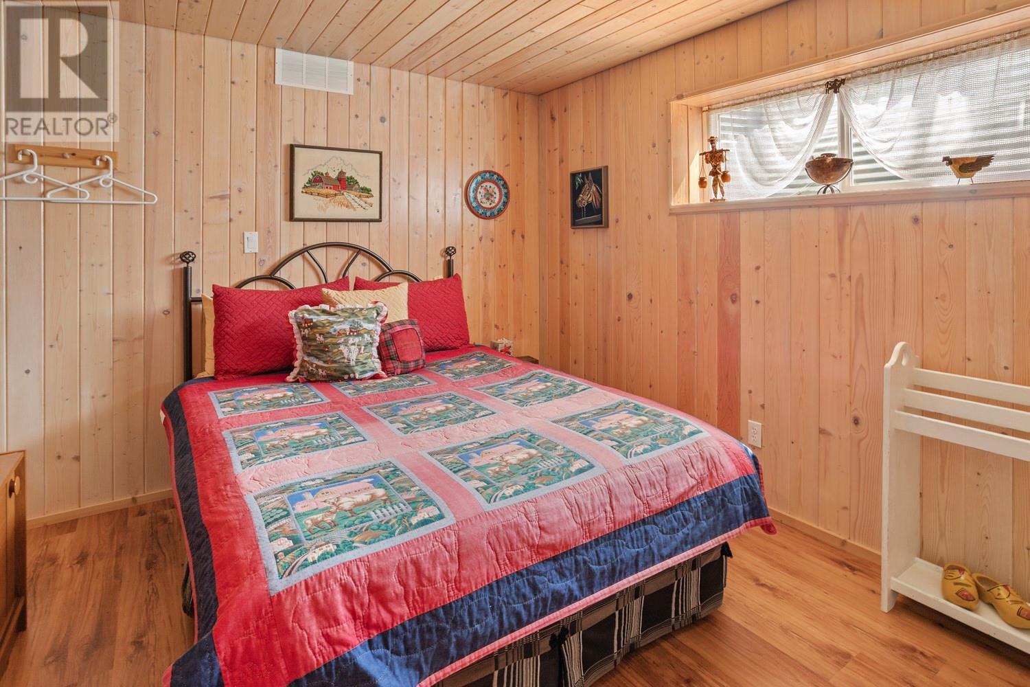 2372 20th Street, Creston, British Columbia  V0B 1G2 - Photo 16 - 10346149