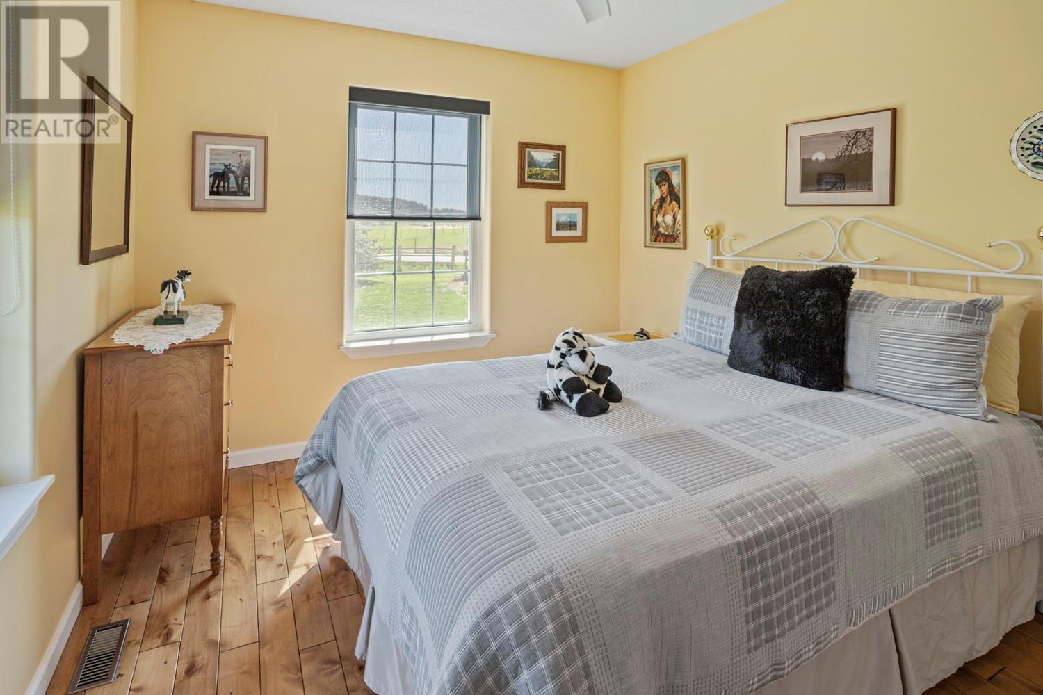 2372 20th Street, Creston, British Columbia  V0B 1G2 - Photo 14 - 10346149