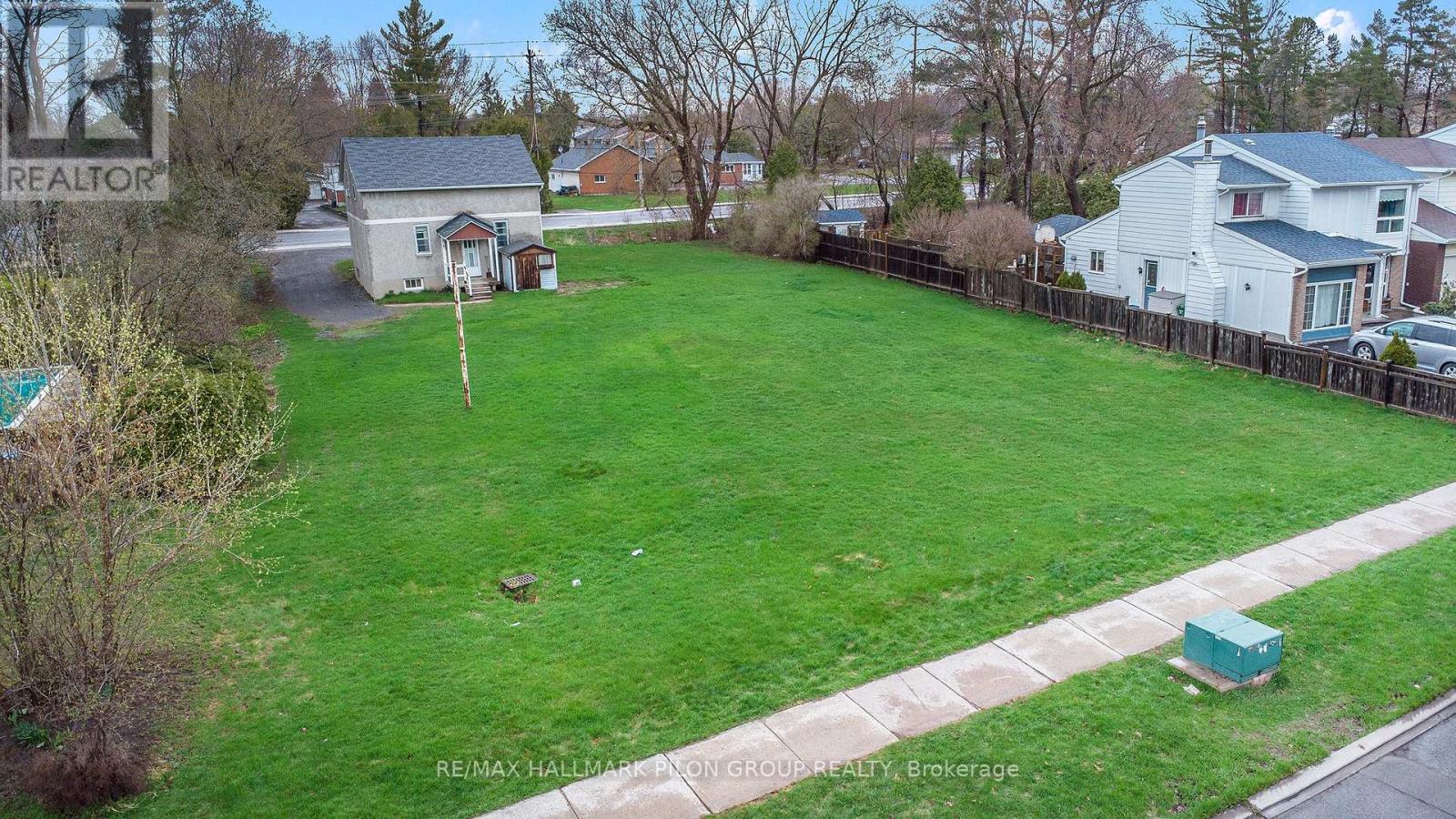 2446 Innes Road, Ottawa, Ontario  K1B 3T9 - Photo 8 - X12124563