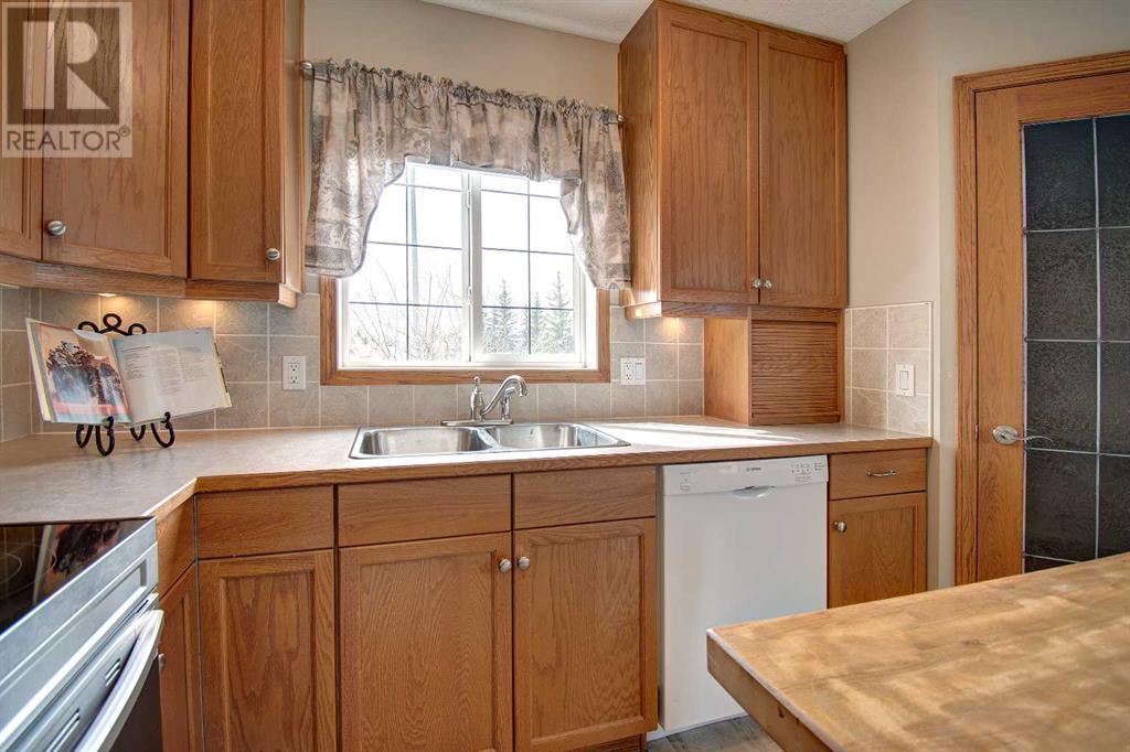 612 Stonegate Road Nw, Airdrie, Alberta  T4B 3A2 - Photo 19 - A2216054