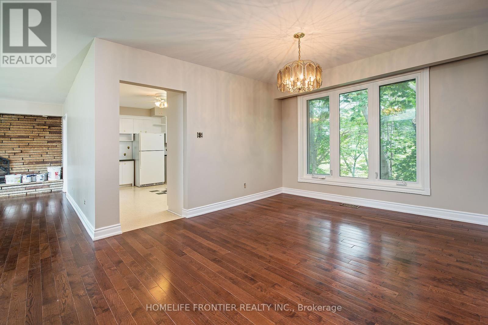 541 Rouge Hills Drive, Toronto, Ontario  M1C 2Z9 - Photo 9 - E12078974