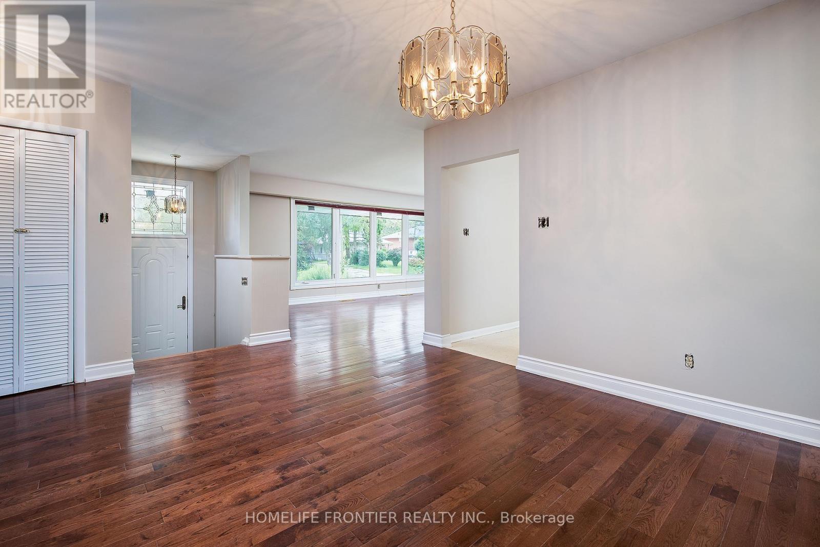 541 Rouge Hills Drive, Toronto, Ontario  M1C 2Z9 - Photo 6 - E12078974